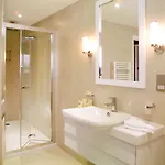 La Place Country Hotel