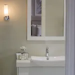 La Place Country St Aubin