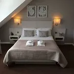 La Place Country Hotel