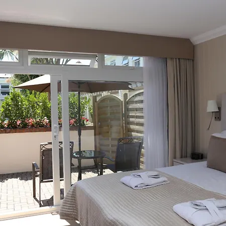 Hotel La Place Country