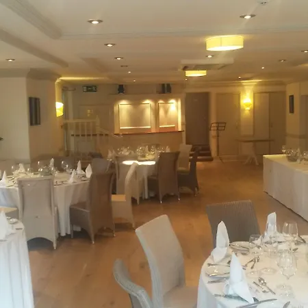La Place Country 4* سانت أوبين