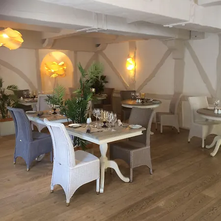 מלון La Place Country 4*