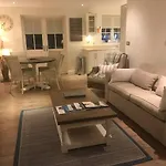 La Place Country St Aubin