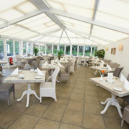 La Place Country Hotel 4*